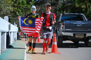 BIB: 4286
                            <button type="button" onclick="openModal(19221050)" class="btn btn-primary btn-sm float-right btn-popup" data-toggle="modal" data-target=".modal-high-quality">
                        <i class="fas fa-shopping-cart"></i> Add to Cart
                    </button>
                                            <button type="button" onclick="isThisMe(19221050, true)" class="btn btn-success btn-sm float-right btn-popup btn-isme hidden" data-toggle="tooltip" data-placement="bottom" title="นี่คือรูปของคุณใช่ไหม คลิกที่นี่เพื่อเอาเข้าอัลบั้ม">
                        <i class="fas fa-plus"></i> Add to album
                    </button>
                    <button type="button" onclick="isThisMe(19221050, false)" class="btn btn-warning btn-sm float-right btn-popup btn-isnotme hidden">
                        <i class="fas fa-ban"></i> Remove from album
                    </button>